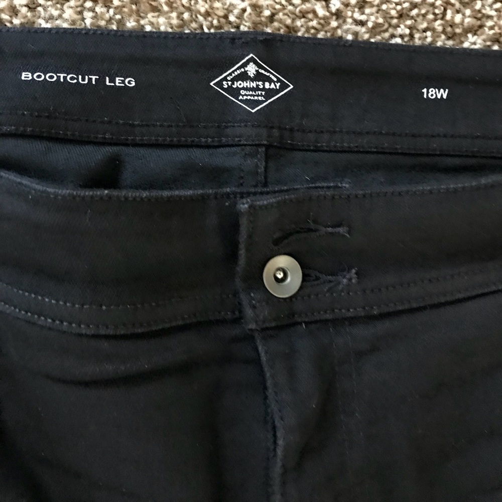 Size 18w Black boot cut jeans